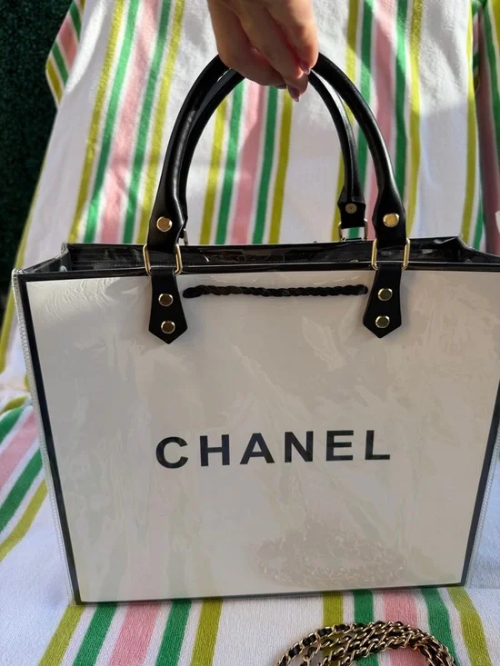 CHANEL Shopping Gift Bag Tote Pearl Camellia Charms Crossbody Shoulder Chain - Picture 5 of 7